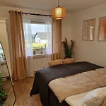Sonnenhang Im Boho-stil Mit Balkon, 500m Zum See, 2 Schlafzimmer アパート *