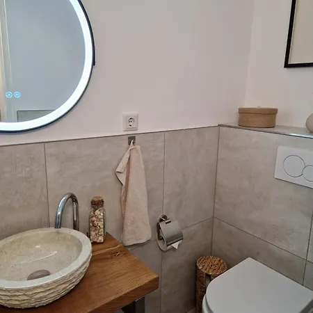 Sonnenhang Im Boho-stil Mit Balkon, 500m Zum See, 2 Schlafzimmer