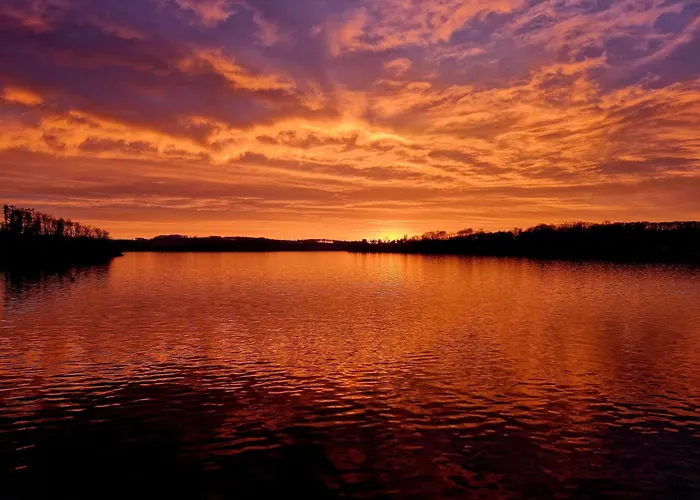 Sonnenhang Im Boho-stil Mit Balkon, 500m Zum See, 2 Schlafzimmer Apartman *