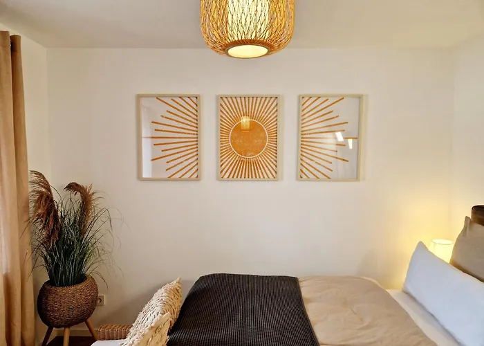 Sonnenhang Im Boho-stil Mit Balkon, 500m Zum See, 2 Schlafzimmer